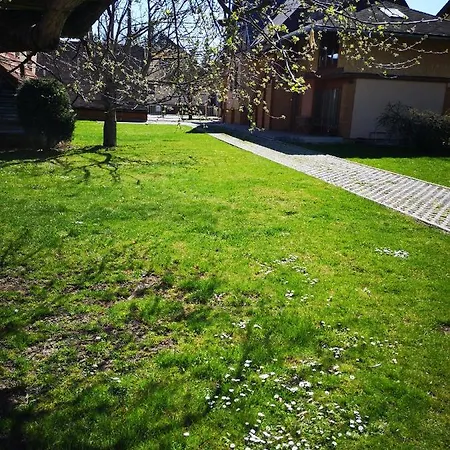 Privat Mini 307 Apartament Bešeňová